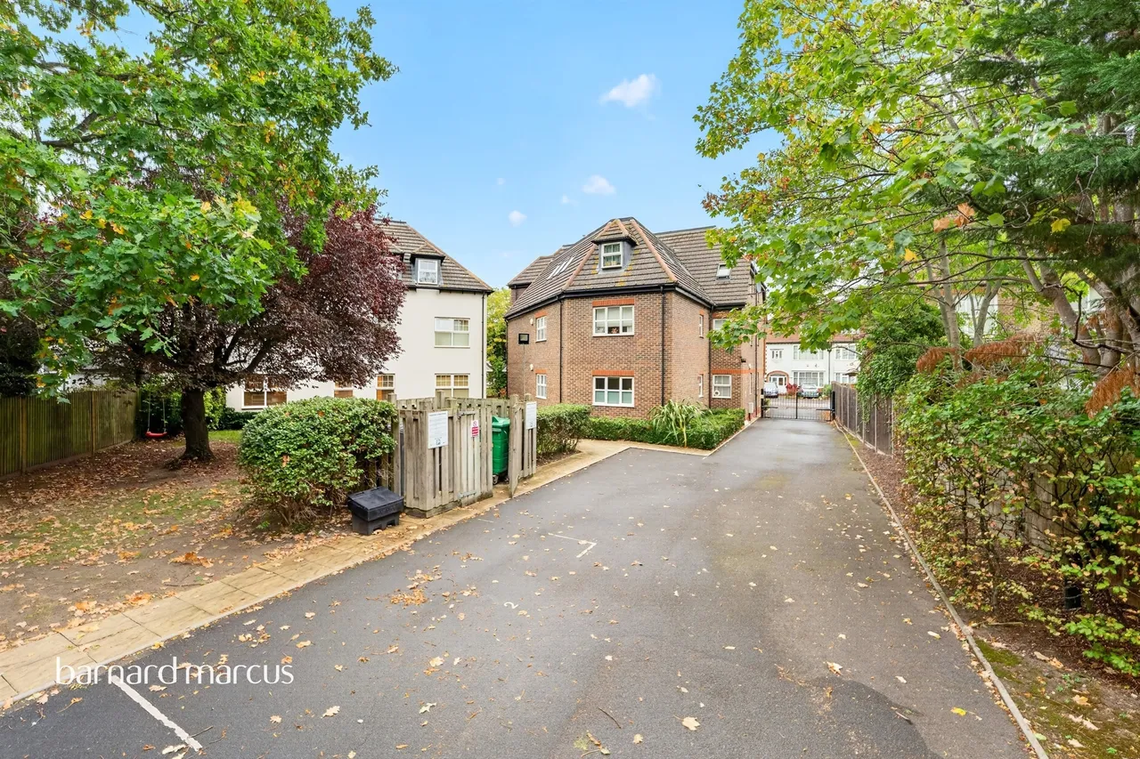 St. Helen's Road, London, SW16, photo 23