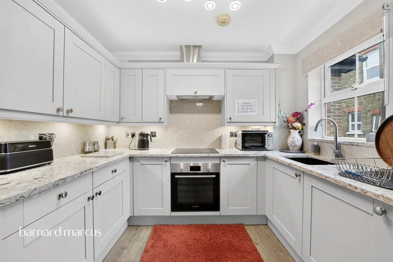 2 bed flat for sale, St. Helen's Road, London, SW16