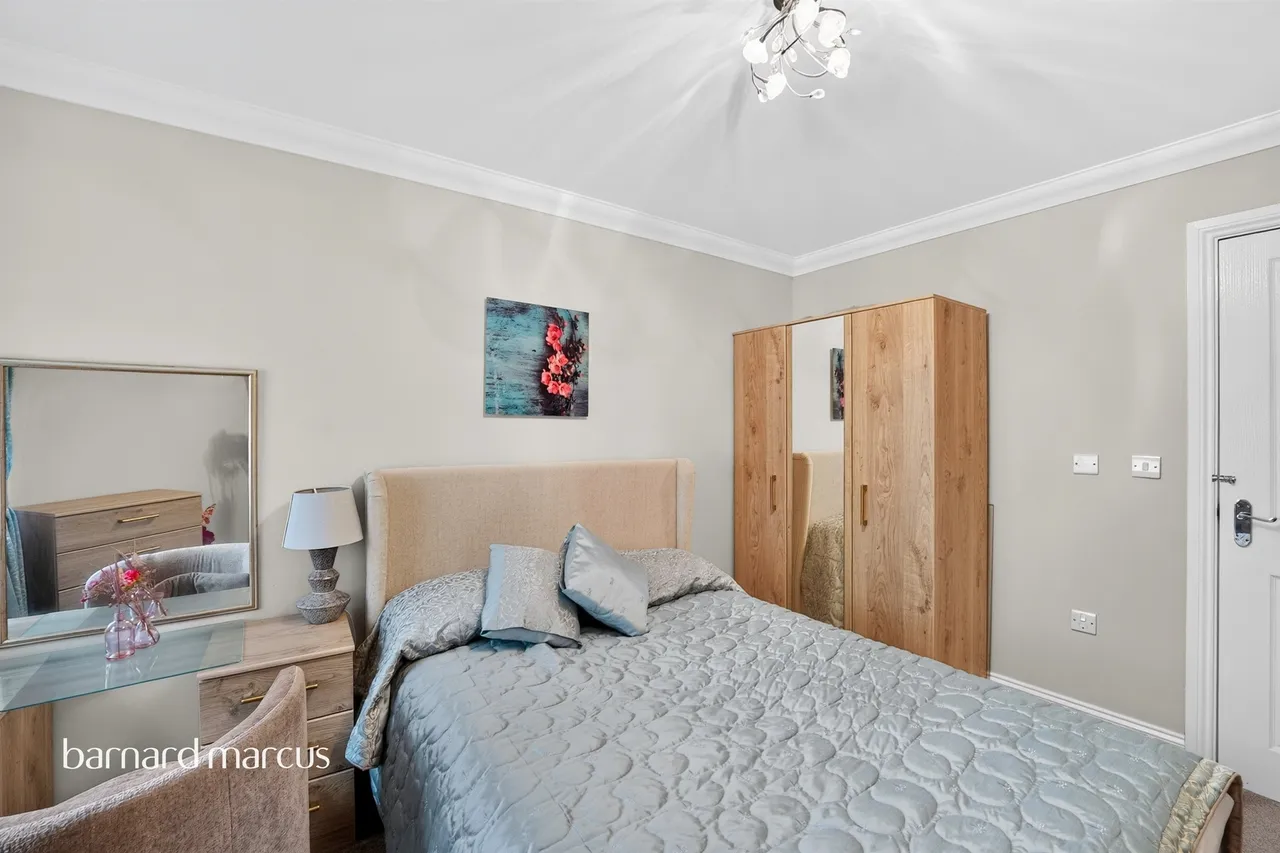 St. Helen's Road, London, SW16, photo 22