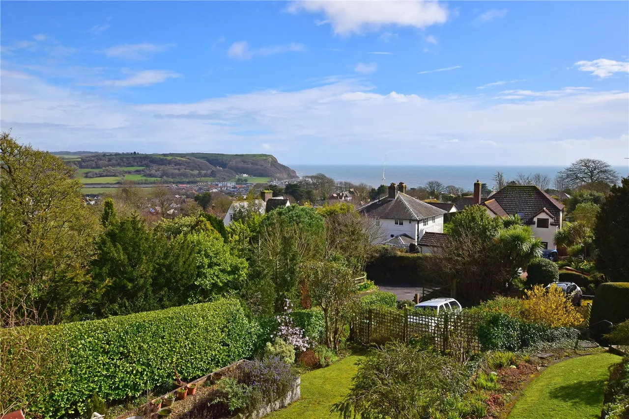 Bunts Lane, Seaton, Devon, EX12 2HU, photo 2