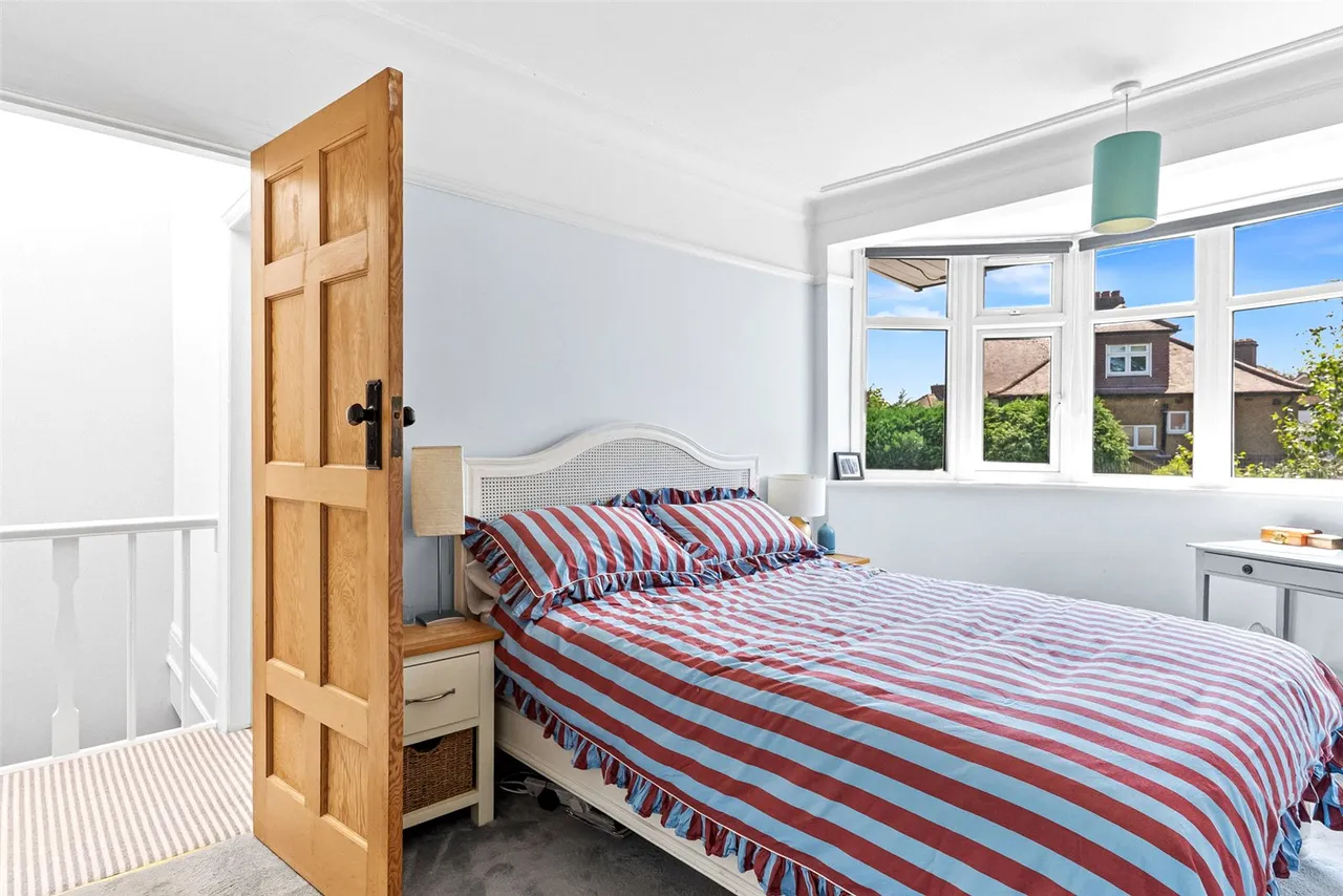 Montrose Avenue, Twickenham, TW2 6HB, photo 10