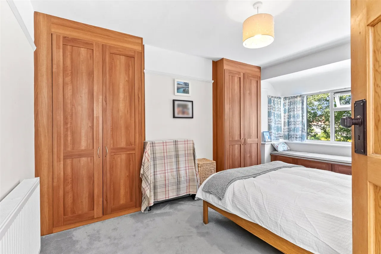 Montrose Avenue, Twickenham, TW2 6HB, photo 9