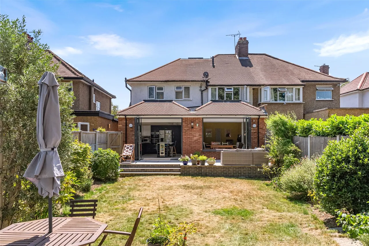 Montrose Avenue, Twickenham, TW2 6HB, photo 16
