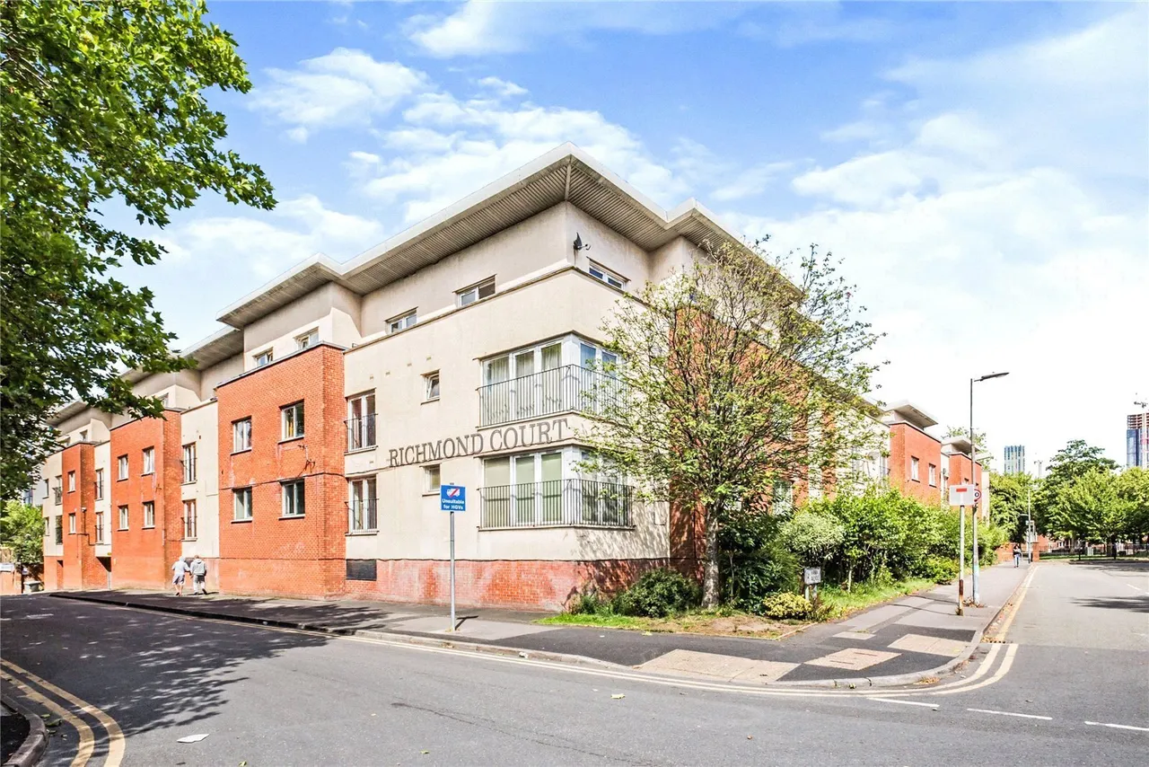 Richmond Court, 50 North George Street, Salford, M3, photo 2