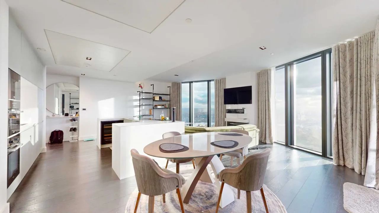 Marsh Wall, Canary Wharf, E14 9TW, photo 16