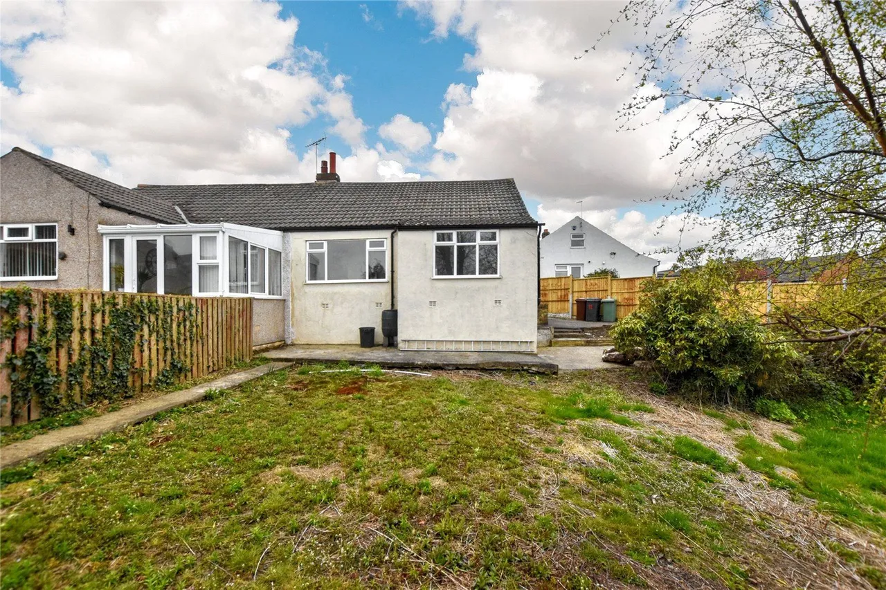Glenroyd Close, Pudsey, LS28, photo 13