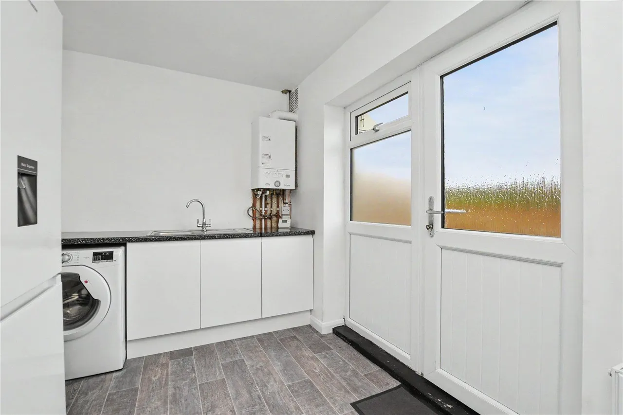 Glenroyd Close, Pudsey, LS28, photo 16
