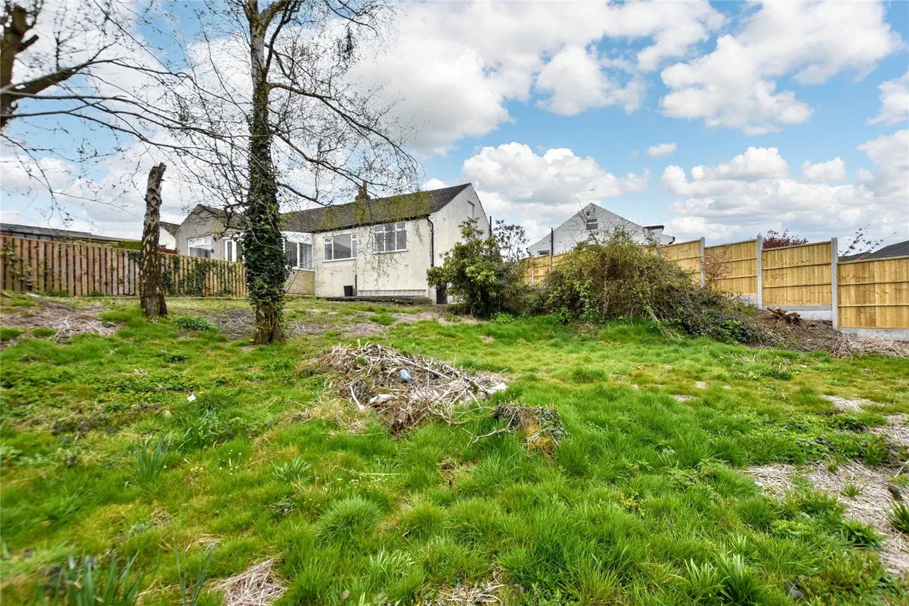 Glenroyd Close, Pudsey, LS28, photo 8