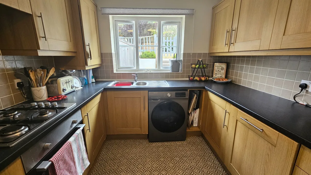 Alexander Grove, Par, PL24, photo 16