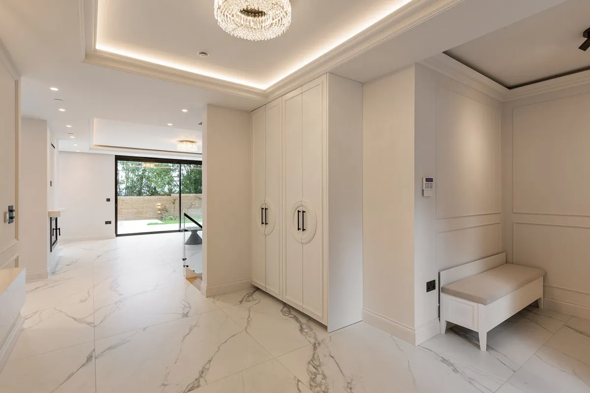 Astilbe Mansion, Brockley Hill, HA7, photo 12