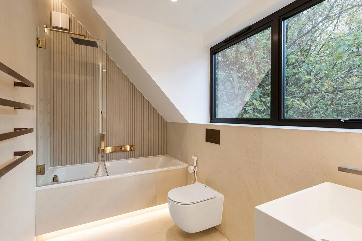 Astilbe Mansion, Brockley Hill, HA7, photo 31