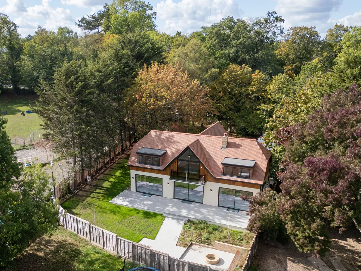 property for sale, Astilbe Mansion, Brockley Hill, HA7