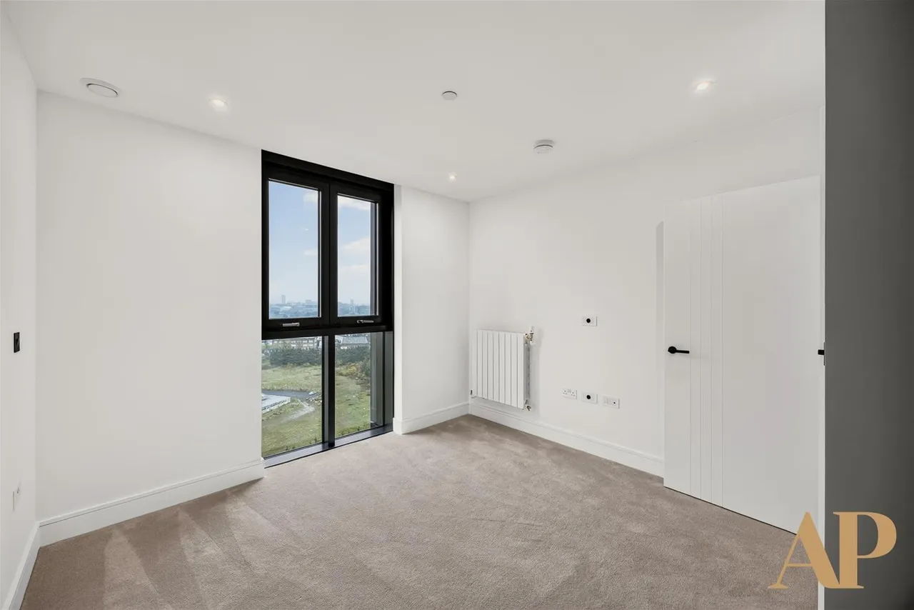 Twelve Trees Park West Ham, London, E16, photo 5