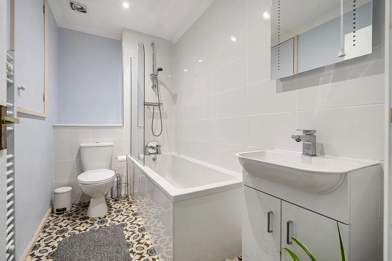 Durkheim Drive, Wells, BA5, photo 11