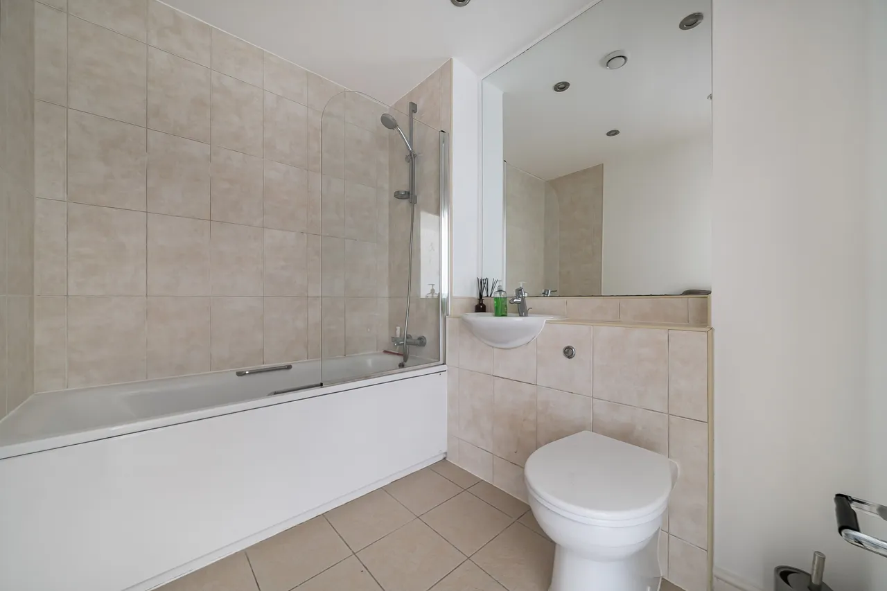 120 Roffo Court, Boundary Lane, London, photo 9