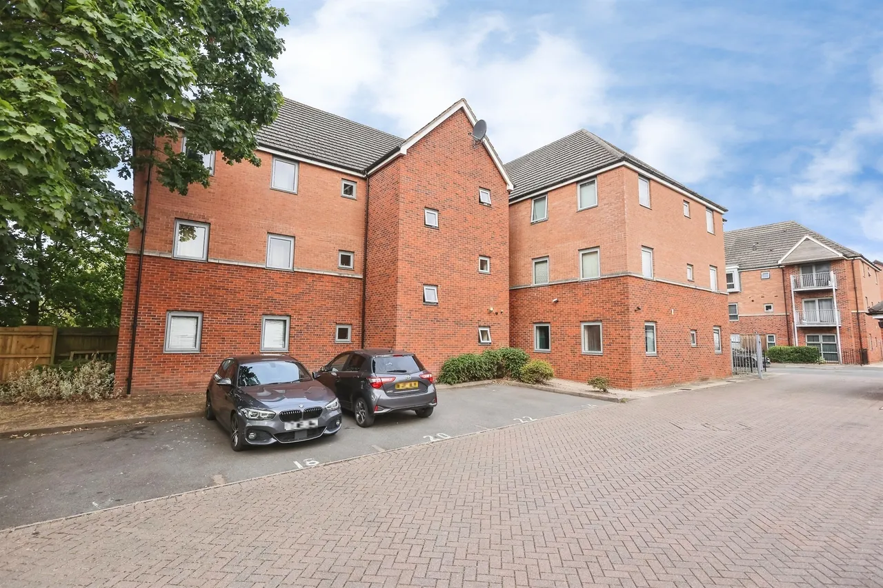 2 bed flat for sale, Keepers Gate, Birmingham, B37