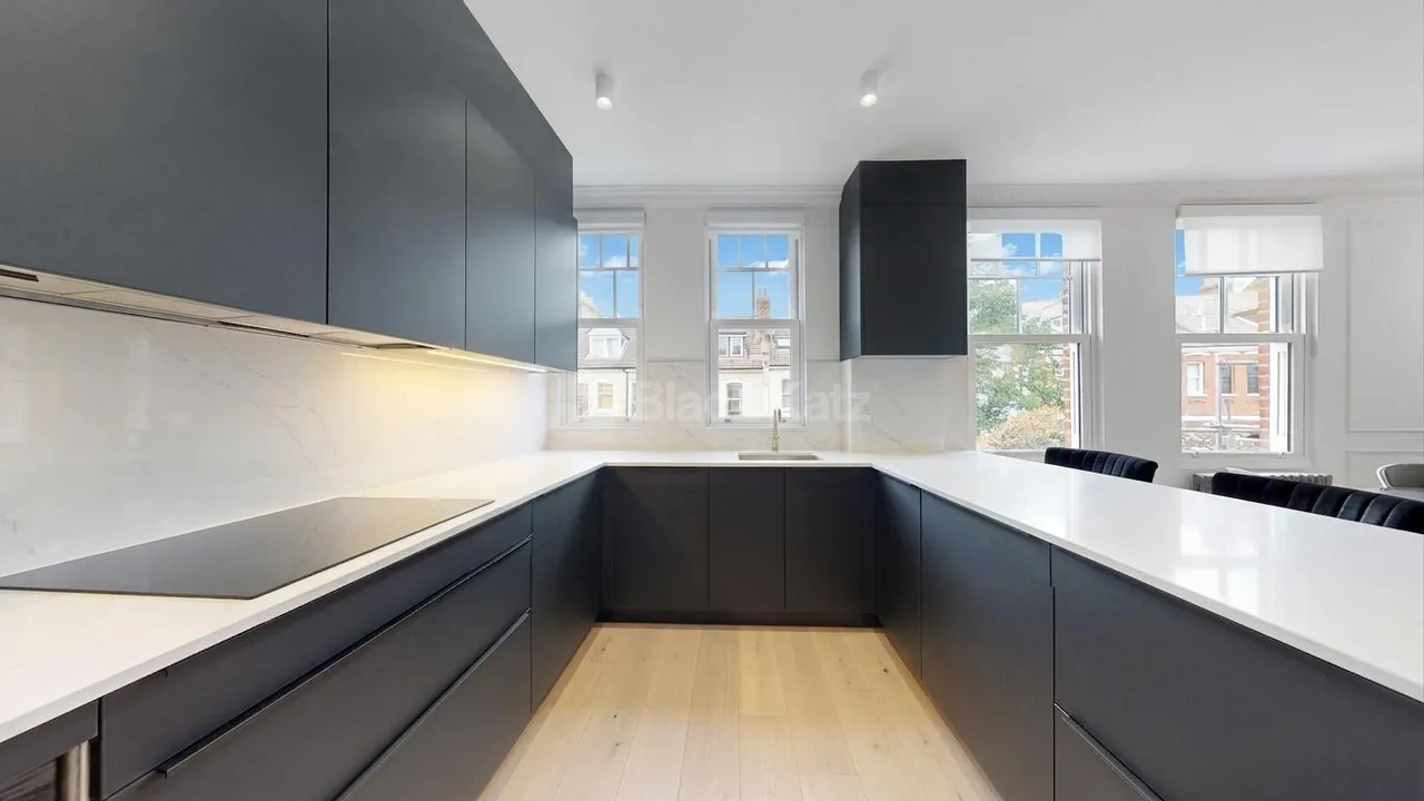 Dennington Park Road, West Hampstead, NW6, photo 5