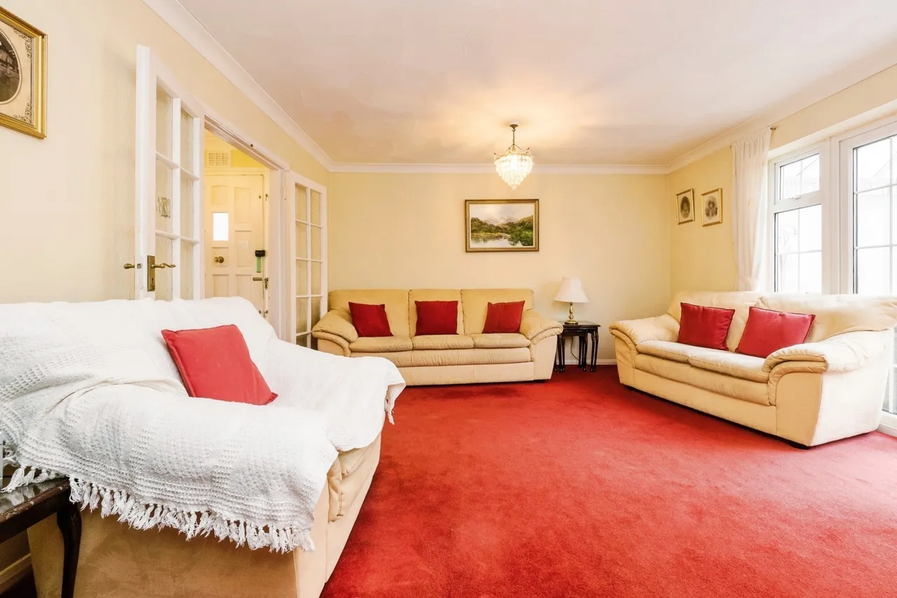 Ingleglen, Hornchurch, RM11, photo 24
