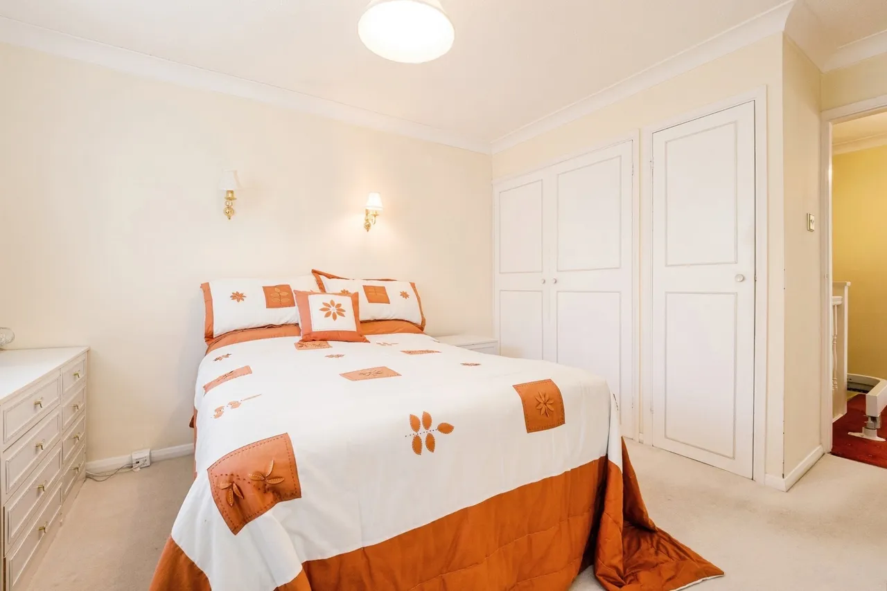 Ingleglen, Hornchurch, RM11, photo 17
