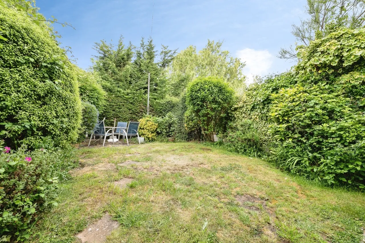 Ingleglen, Hornchurch, RM11, photo 25