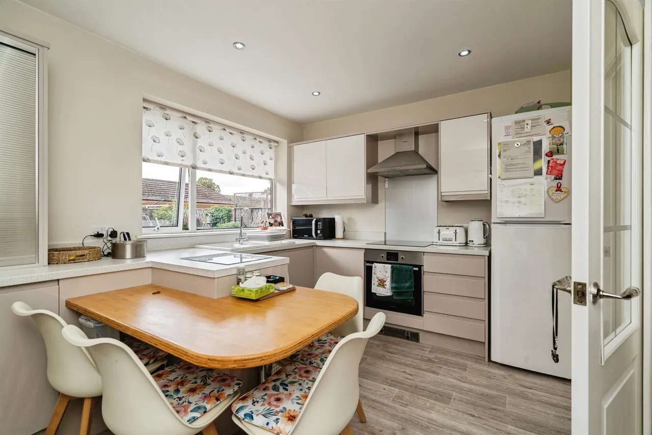 Gresham Close, Gorleston, Great Yarmouth, photo 3