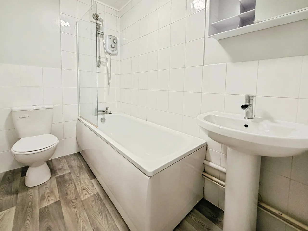 Fleet Road, Fleet, Hampshire, GU51 3PH, photo 5
