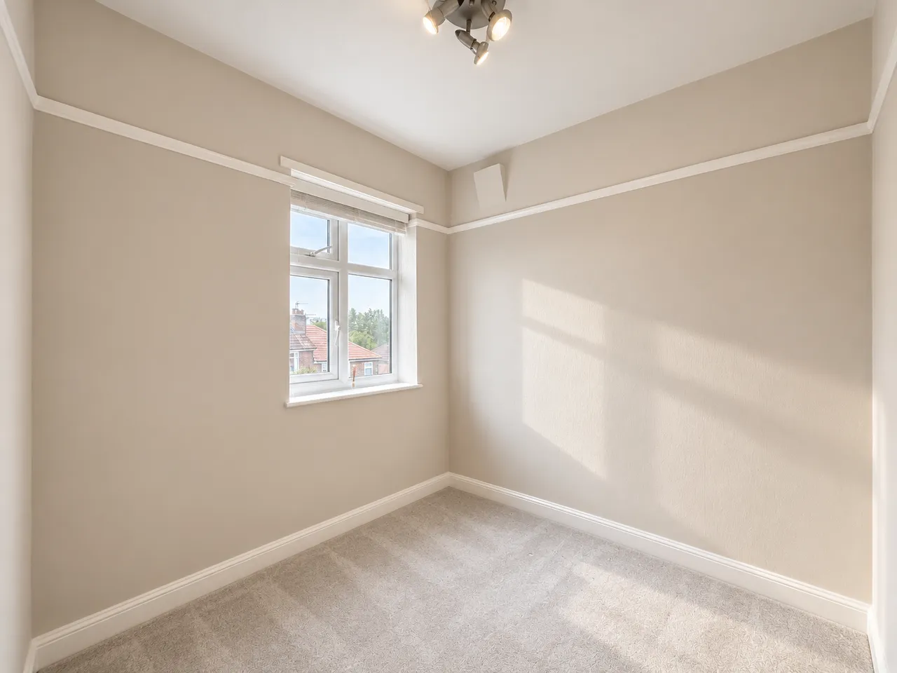 Sandringham Road, Bredbury, SK6, photo 21