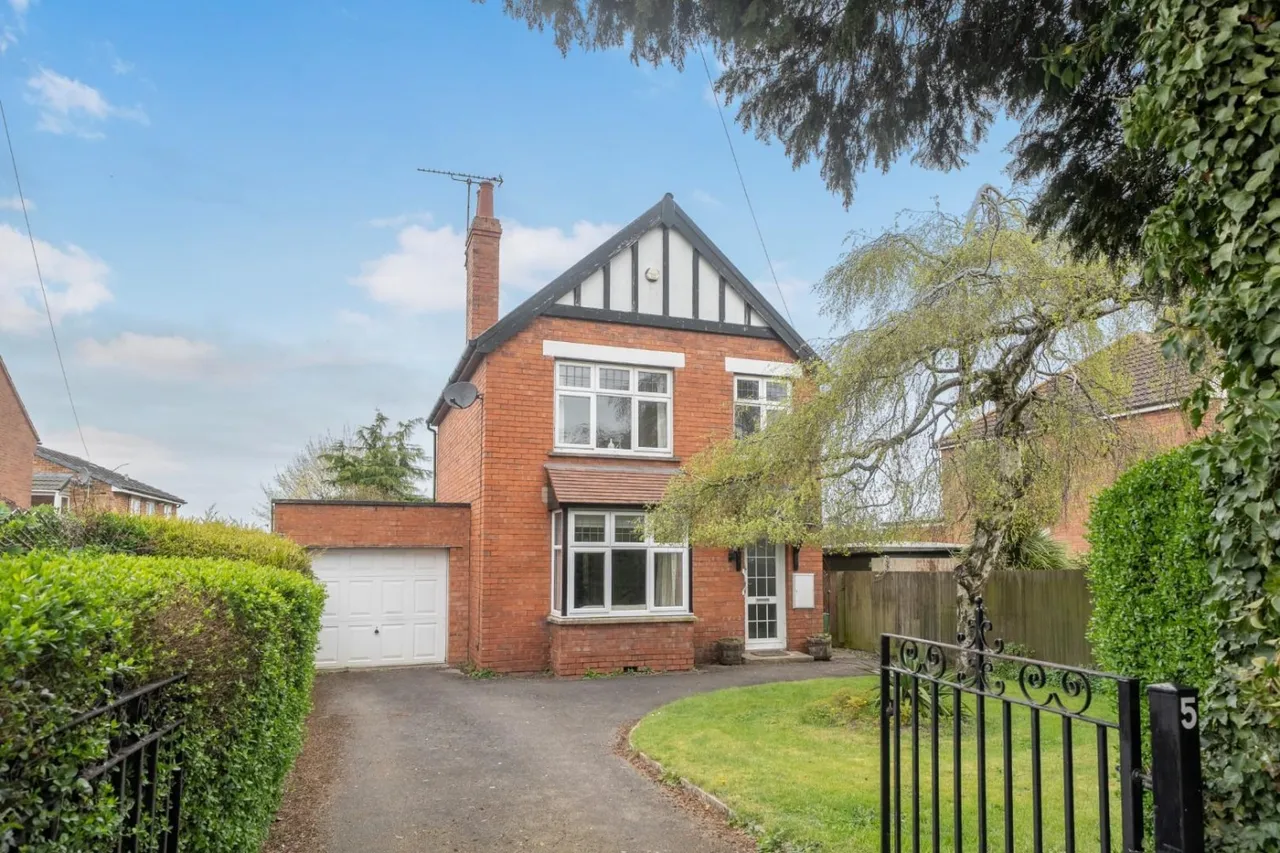 3 bed house for sale — Station Road, Berkeley, Gloucestershire