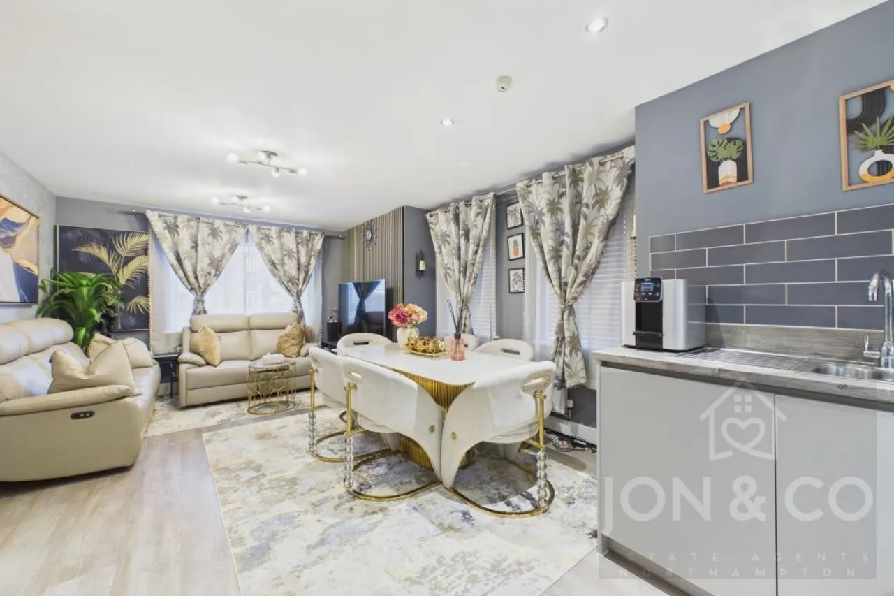 Buxton Way, Buckton Fields, NN2, photo 8