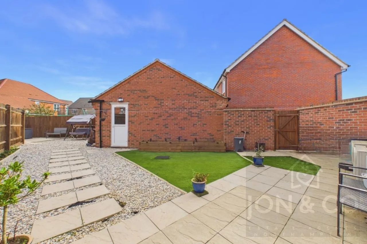 Buxton Way, Buckton Fields, NN2, photo 22