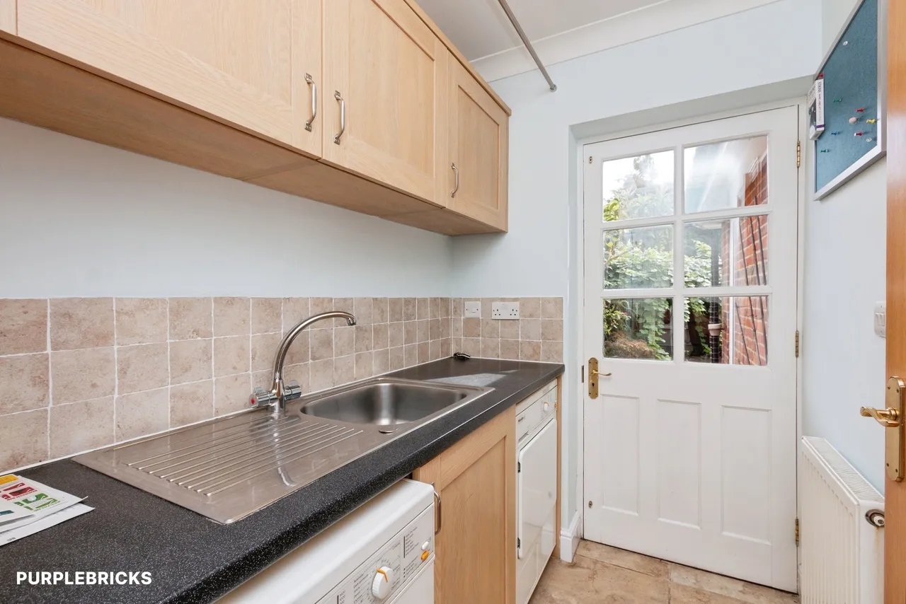 Streets Heath, Woking, GU24, photo 14