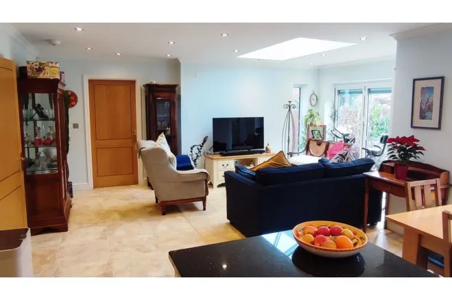 Streets Heath, Woking, GU24, photo 12