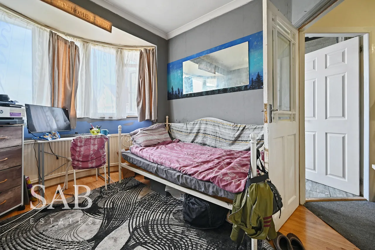 Hart Grove, Southall, UB1, photo 10
