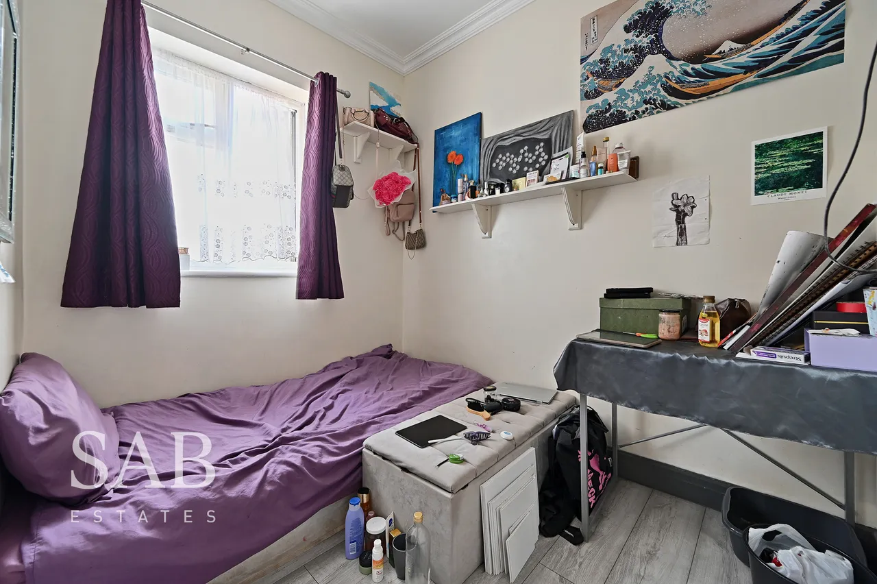 Hart Grove, Southall, UB1, photo 11