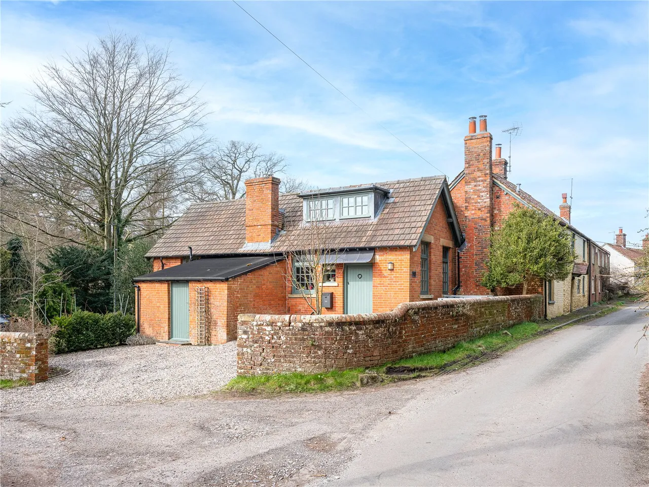 Low Road, Little Cheverell, SN10, photo 4