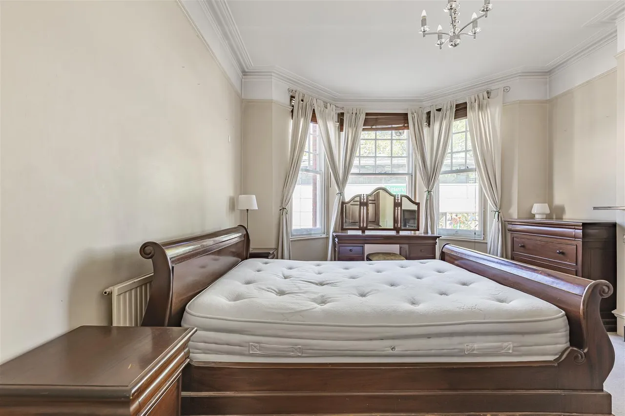 Lower Richmond Road, Putney, SW15, photo 9