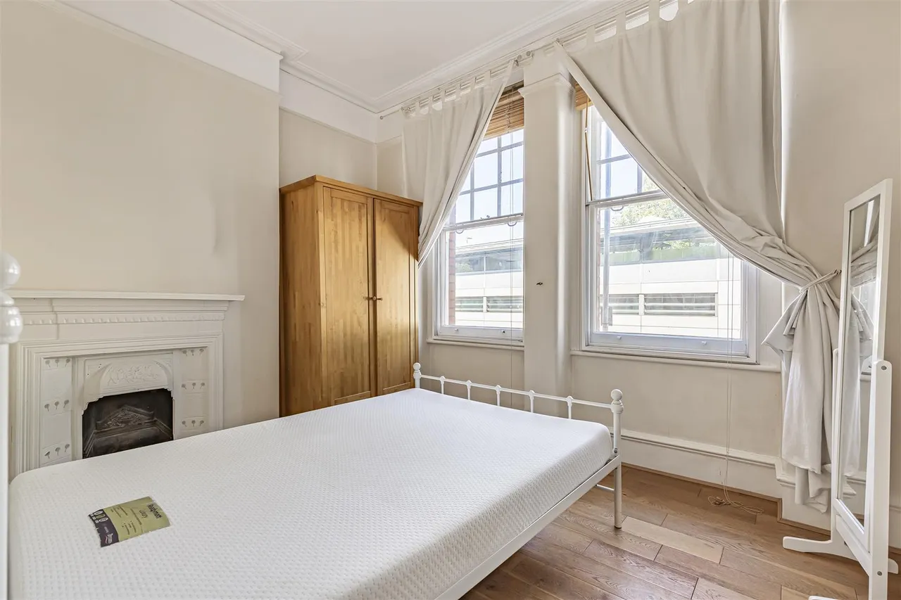 Lower Richmond Road, Putney, SW15, photo 6