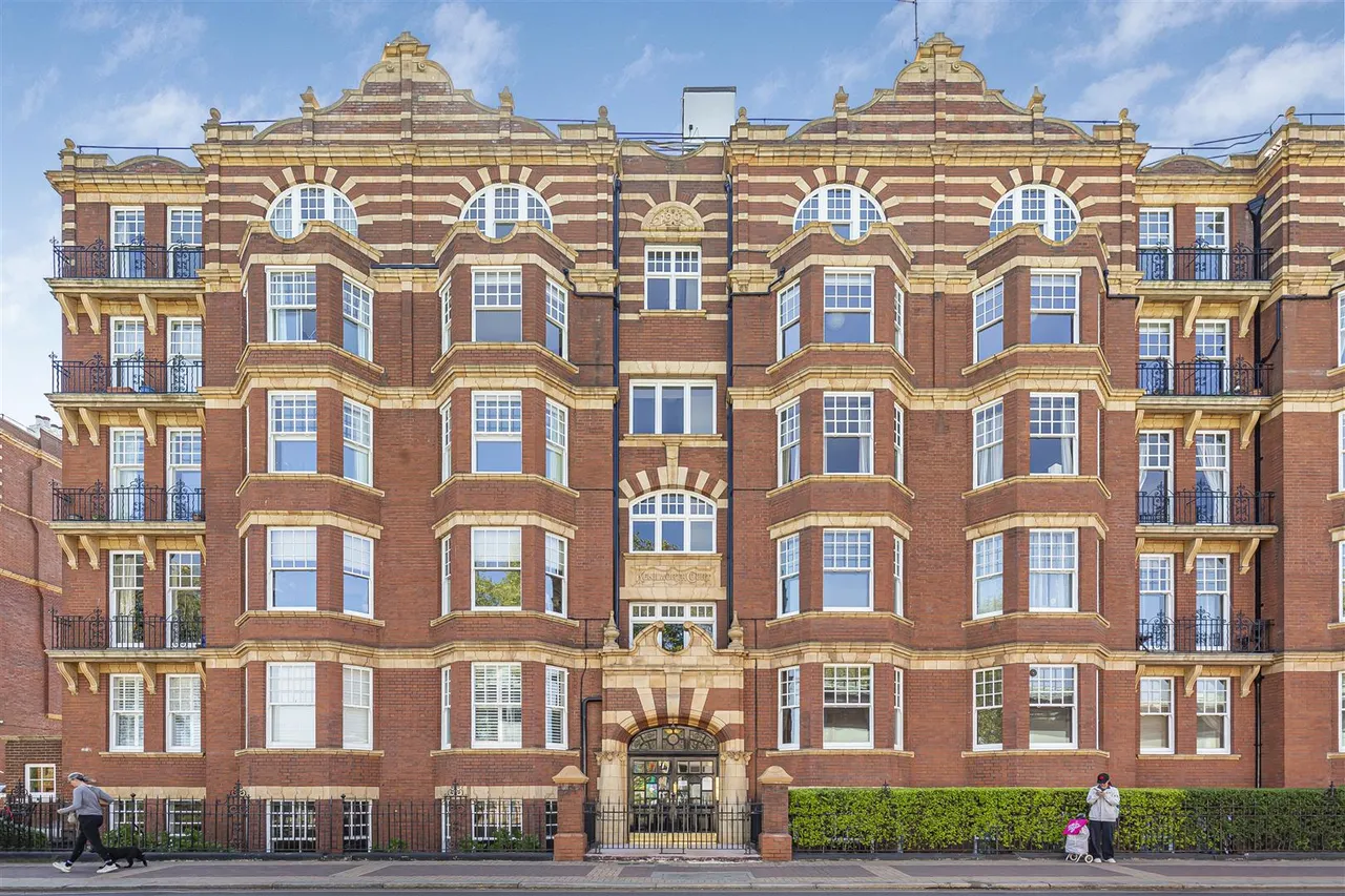 Lower Richmond Road, Putney, SW15, photo 4