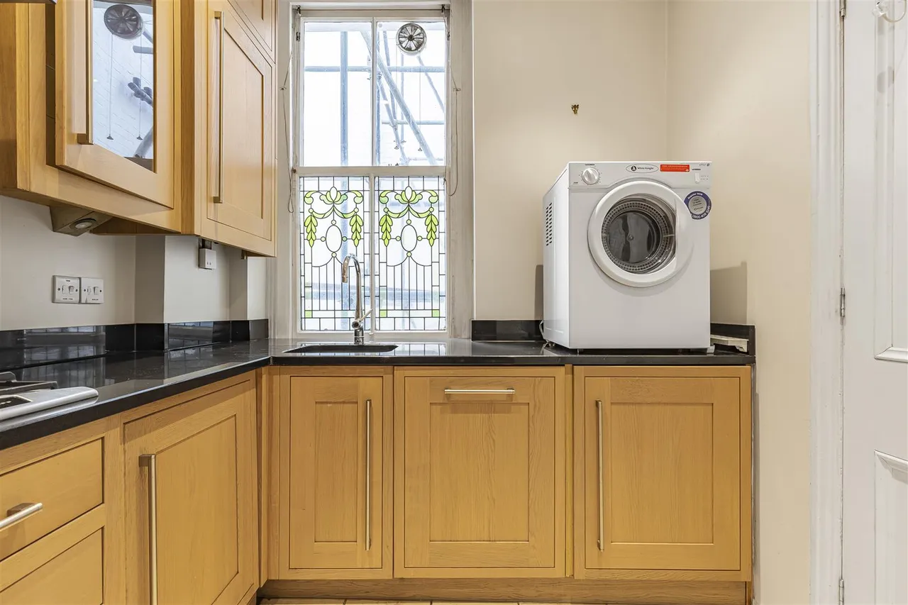 Lower Richmond Road, Putney, SW15, photo 10