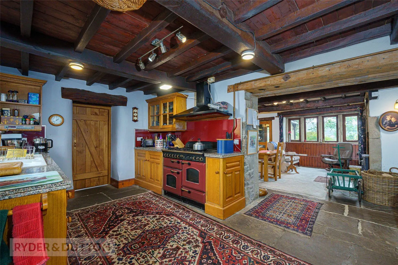 Upper Blind Lane Farm, Brearley, HX2, photo 5