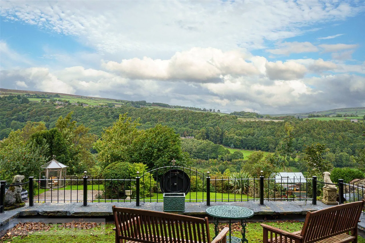 Upper Blind Lane Farm, Brearley, HX2, photo 14