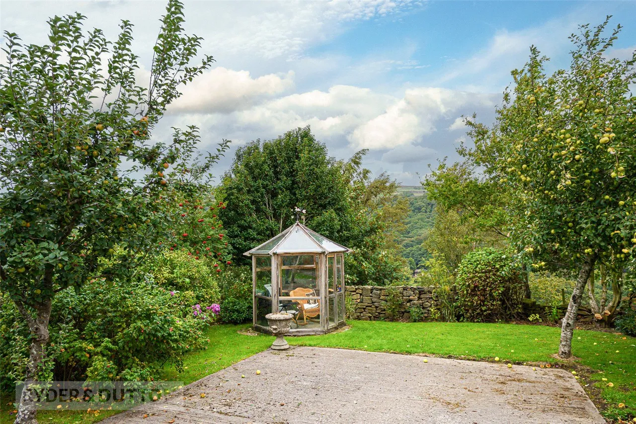 Upper Blind Lane Farm, Brearley, HX2, photo 18