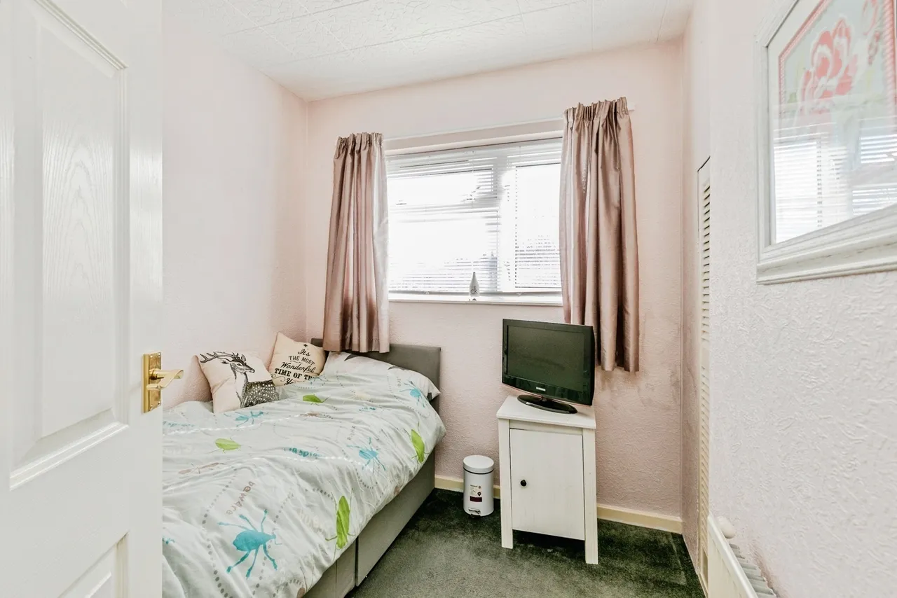 Butterfield Road, BRISTOL, Avon, BS10, photo 8