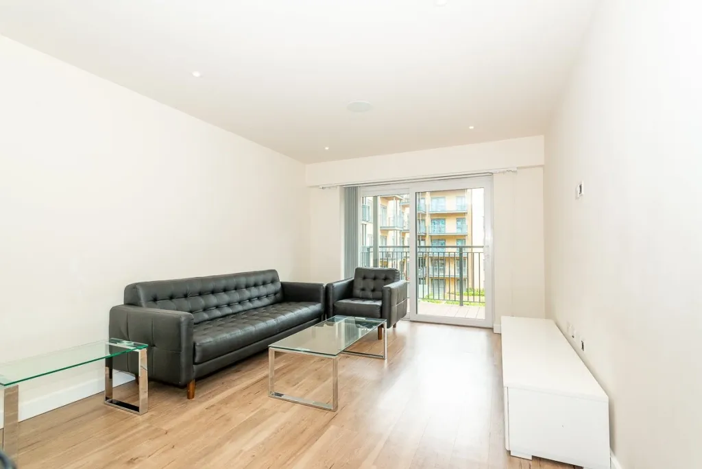 Aerodrome Road, Beaufort Park, NW9, photo 4