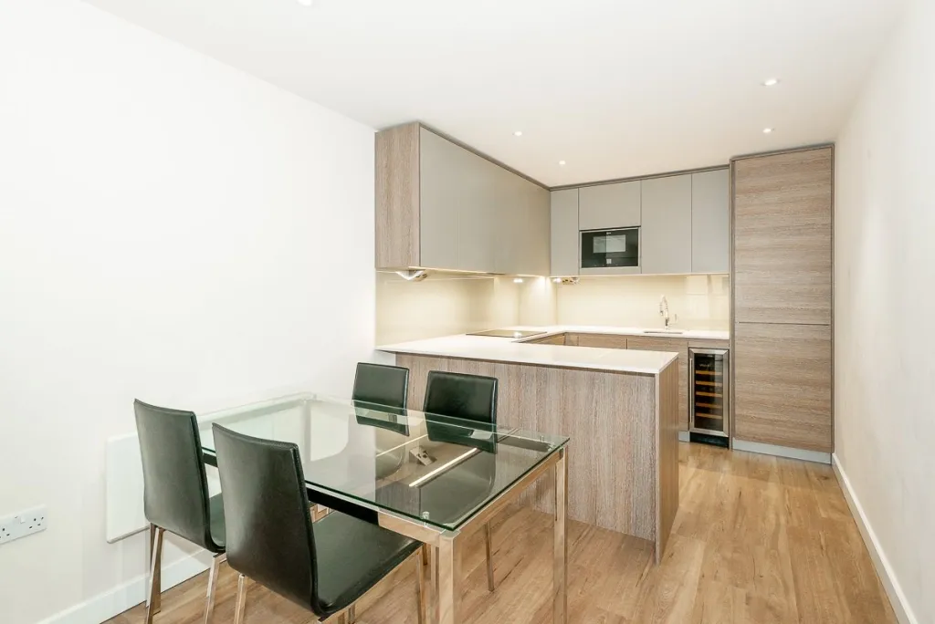 2 bed flat for sale, Aerodrome Road, Beaufort Park, NW9