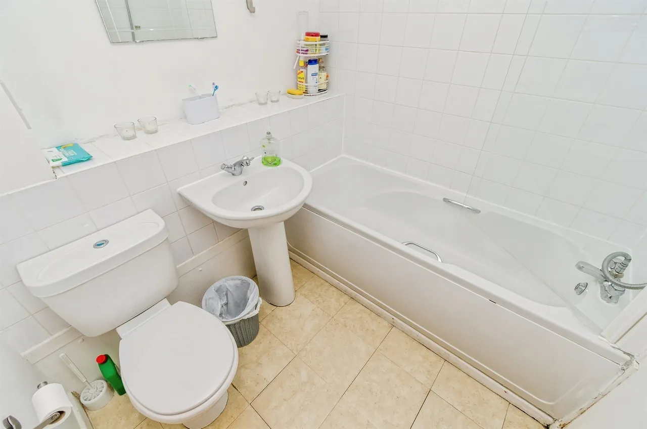 Acorn Street, Willenhall, WV13, photo 11