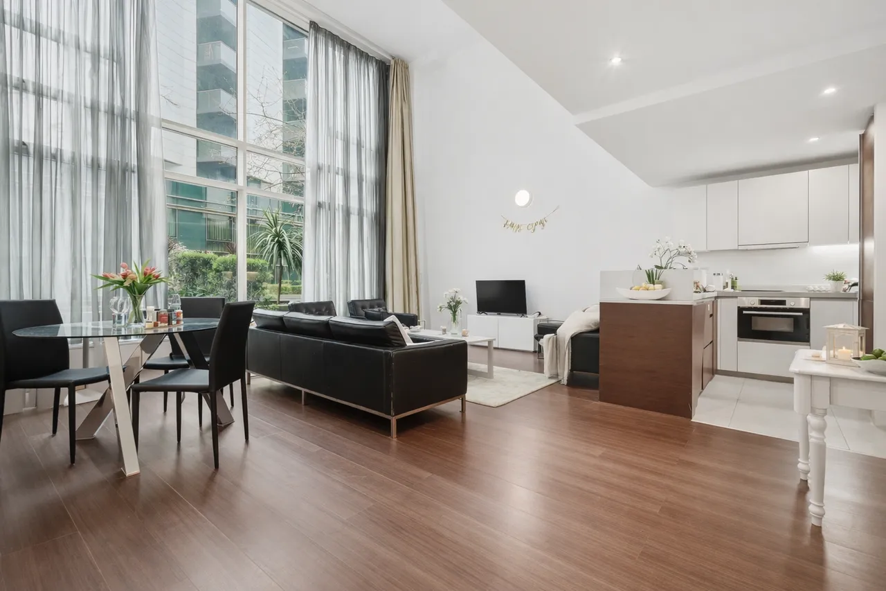 2 bed flat for sale, Baltimore Wharf, London, E14