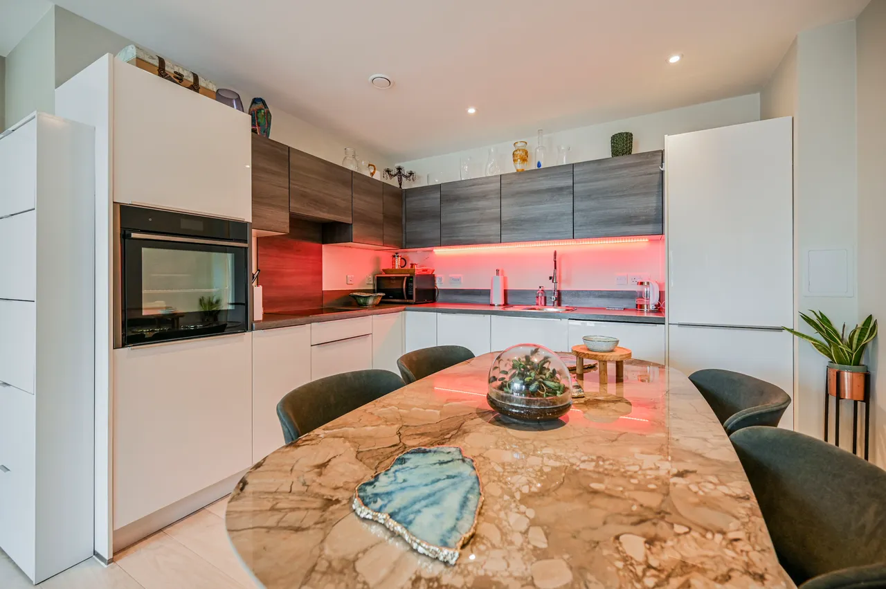 Flat 7, Grant House, 63 Cleveland Park Avenue, London, photo 3