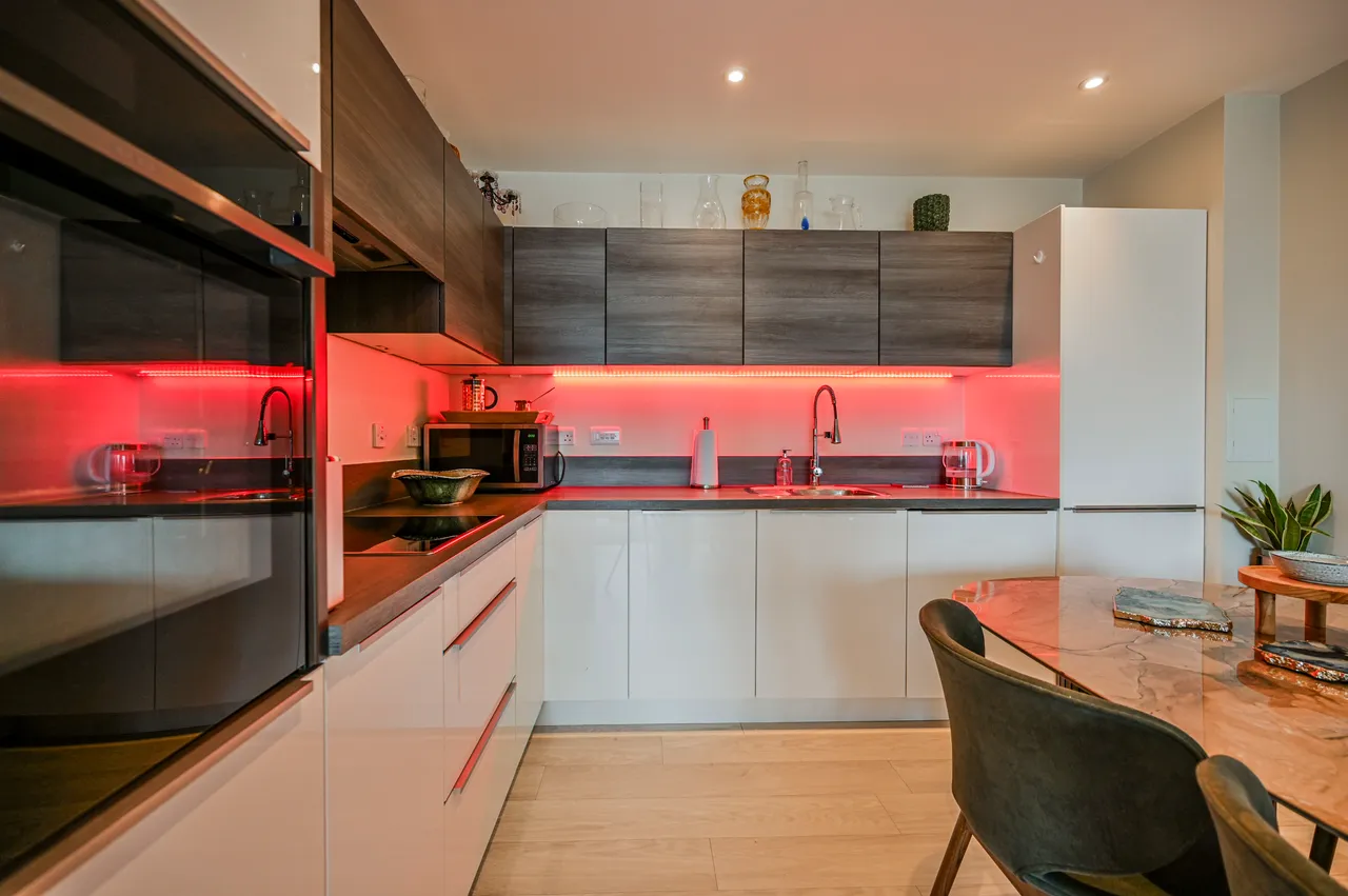 Flat 7, Grant House, 63 Cleveland Park Avenue, London, photo 2
