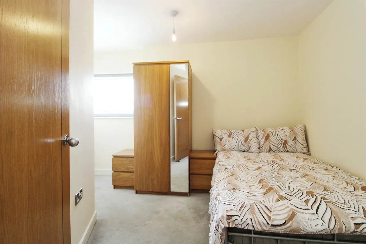 Bute Terrace, Cardiff, CF10, photo 4